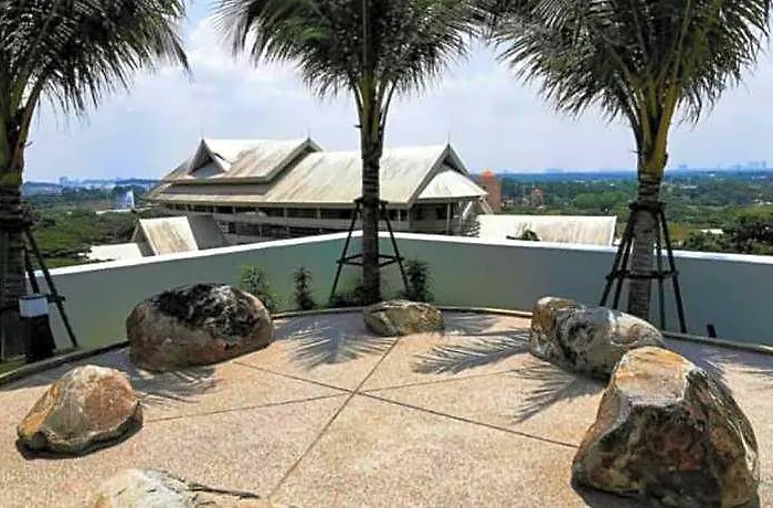 Almas Couple Urban Retreat Puteri Harbour By Stay